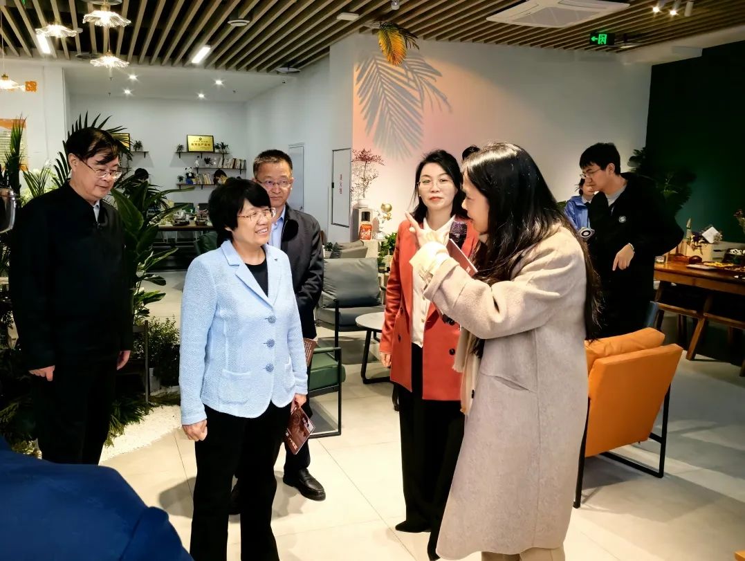 龙泉工作_龙泉工作室第一款_龙泉工作好找吗现在