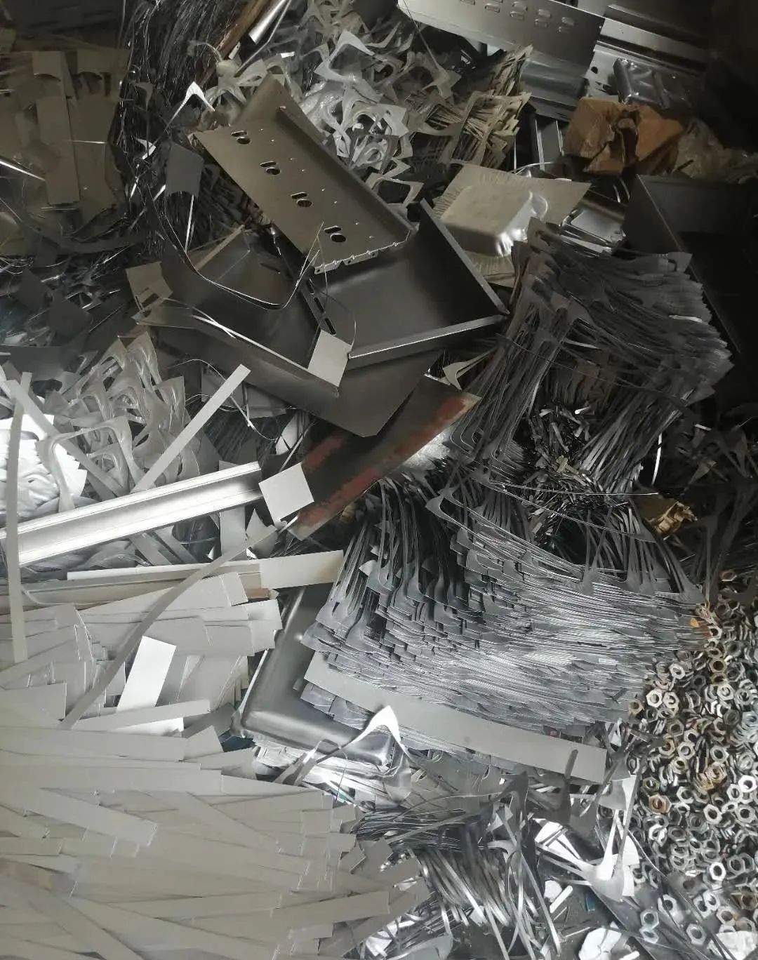 废铝合金回_废铝合金回收是多少钱一吨_废旧铝合金的回收利用