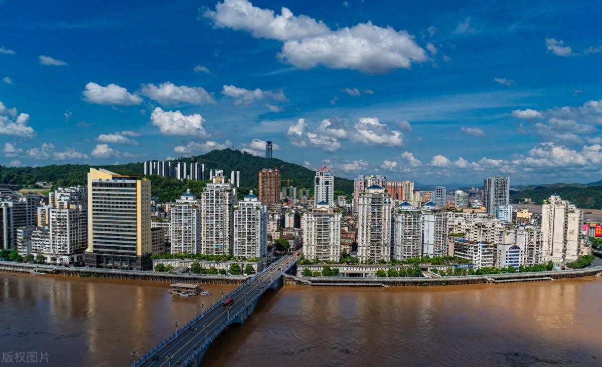 广西三四线城市房价分析：馅饼还是陷阱？现状与背后原因揭秘