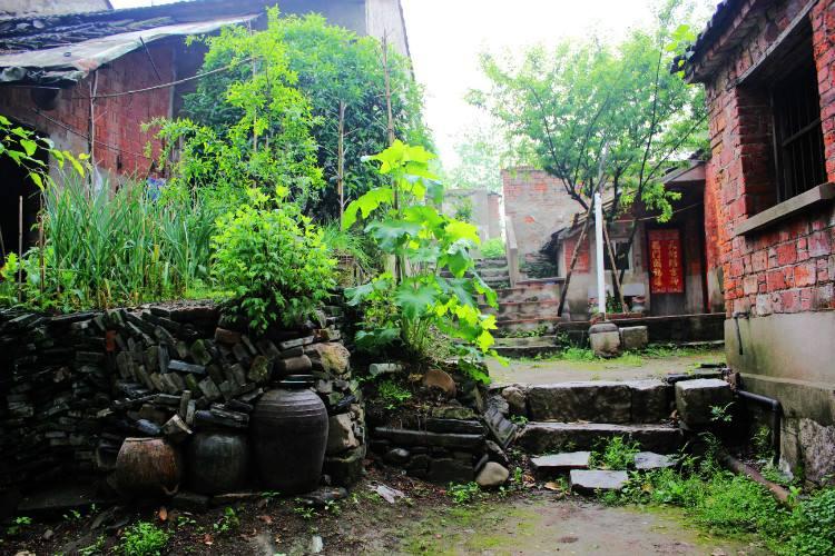 芜湖滨江山庄_芜湖市滨江山庄属于哪个区_芜湖滨江山庄是哪一年建好的