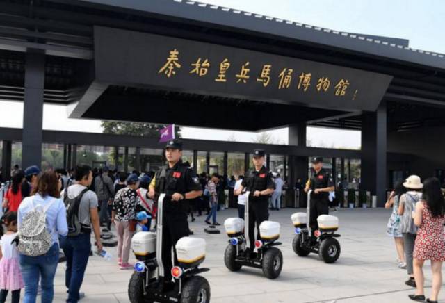 假的兵马俑景点_假冒兵马俑_兵马俑骗局假景点