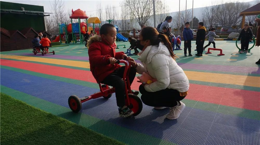 防拐骗演练活动报道_进行防拐防骗讲座简讯_防拐防骗简报
