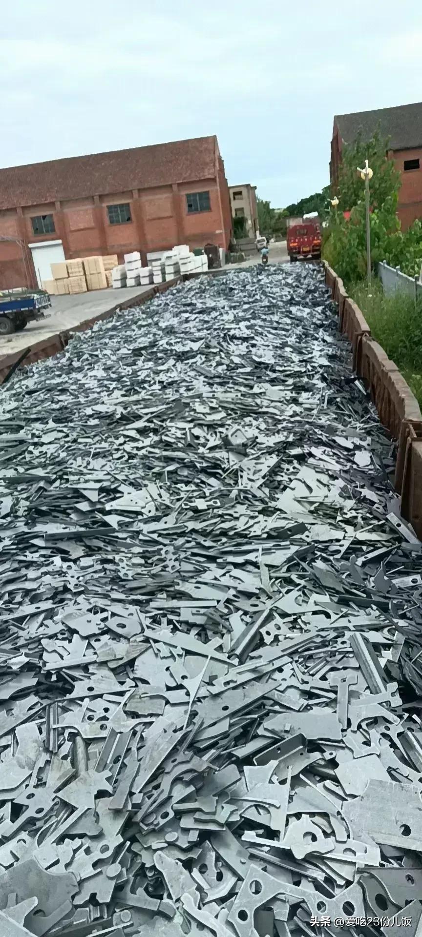沙钢 废钢 回收利用_沙钢收废钢多少钱一吨_回收废钢沙钢利用方案