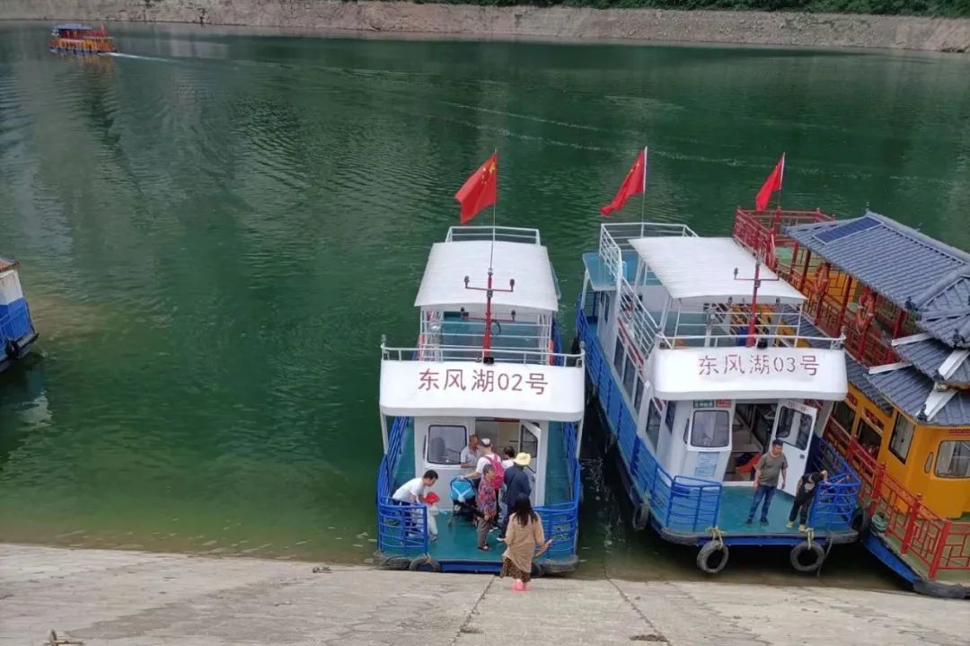 唐驳虎：贵州游船侧翻，事发前天气晴朗，为何风雨突袭？
