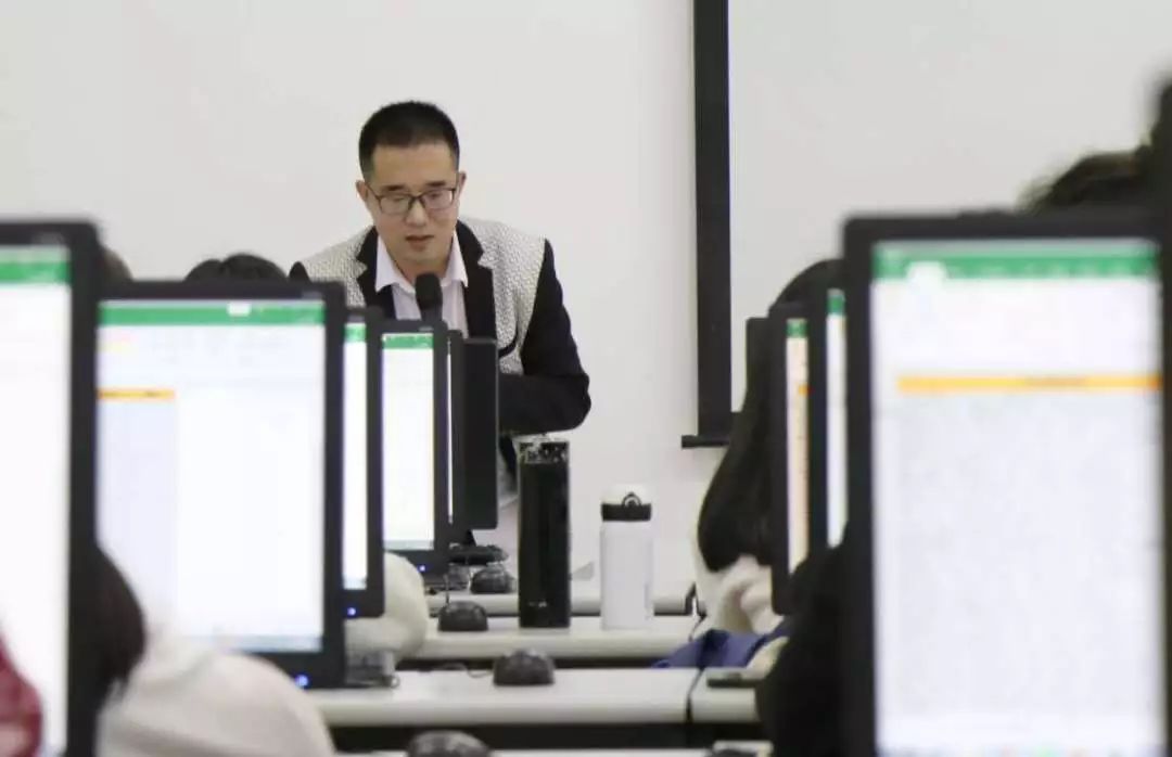 办公教程高级软件免费_高级办公软件教程_办公教程高级软件有哪些