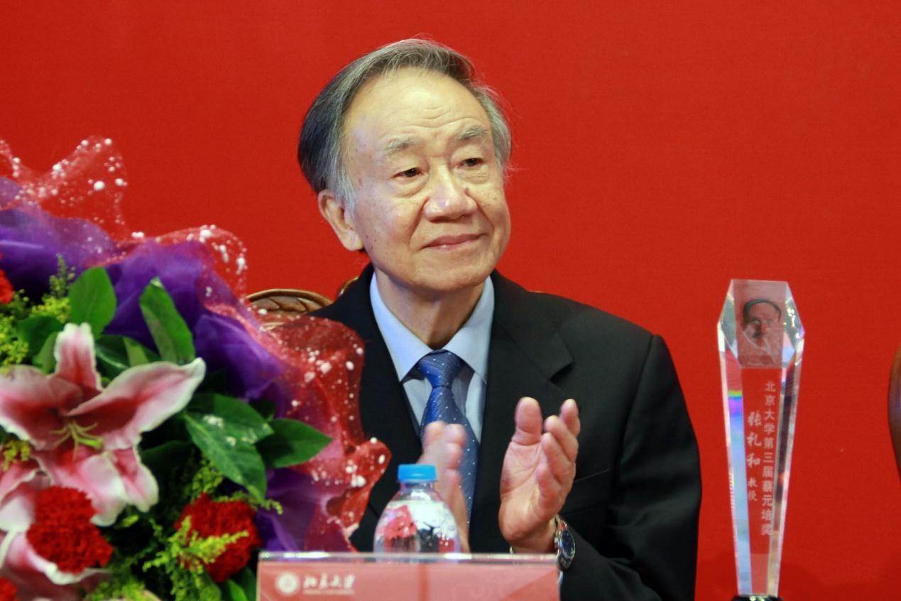 _先生丨他主动放弃了研究了20多年的成果，只因为……_先生丨他主动放弃了研究了20多年的成果，只因为……