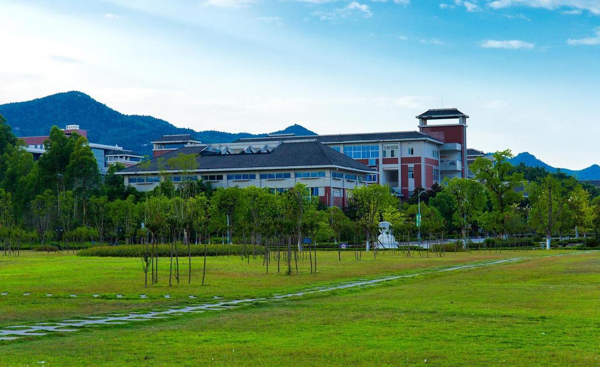 芜湖医学院_皖南医学院升级为皖南医科大学_安徽医学教育发展