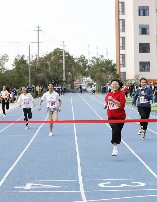 芜湖三山中学_三山中学第17届田径运动会_青春活力运动会