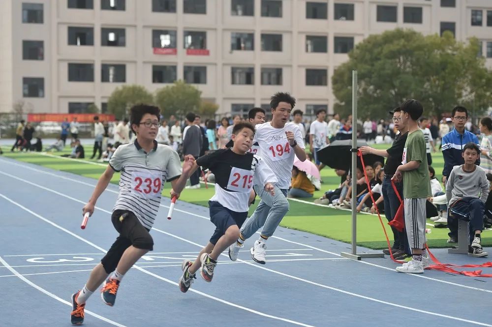 青春活力运动会_芜湖三山中学_三山中学第17届田径运动会