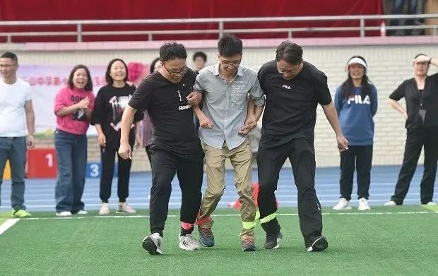 三山中学第17届田径运动会_芜湖三山中学_青春活力运动会