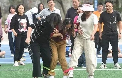 青春活力运动会_三山中学第17届田径运动会_芜湖三山中学